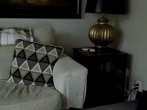 Snapshot of JulieHolliday chatting on October 15, 11:16 pm JulieHolliday online show from October 15, 11:16 pm