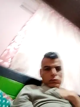 ozama423 online show from December 4, 1:59 am