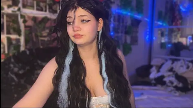 nikoli naw online show from November 8, 3:56 pm