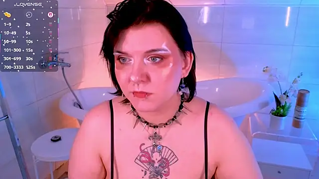 Snapshot of bluelunaray chatting on November 21, 11:20 am bluelunaray online show from November 21, 11:20 am