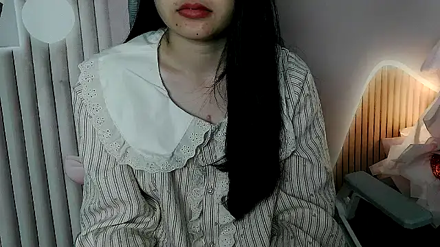 Emachiii online show from November 29, 2:14 am