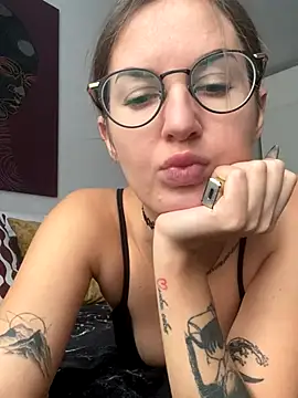 Snapshot of ElizabetBlack chatting on September 30, 8:30 am ElizabetBlack online show from September 30, 8:30 am