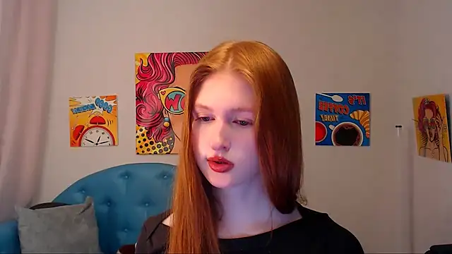 Snapshot of LuxXAngel chatting on February 26, 1:04 am LuxXAngel online show from February 26, 1:04 am