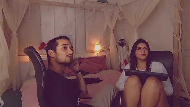 Snapshot of Laila_asher chatting on October 24, 3:58 am Laila asher online show from October 24, 3:58 am