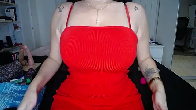 Snapshot of alexa_moreti chatting on October 30, 9:55 am alexa moreti online show from October 30, 9:55 am