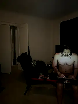 Snapshot of KingKevo27 chatting on October 6, 2:36 pm KingKevo27 online show from October 6, 2:36 pm