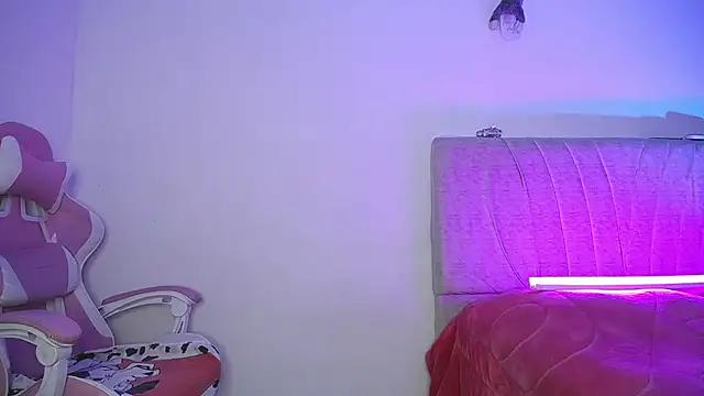 Snapshot of Stepha_babe chatting on September 16, 4:24 am Stepha babe online show from September 16, 4:24 am