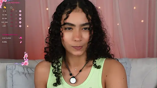 Snapshot of Victoria_Curly chatting on October 11, 2:00 am Victoria Curly online show from October 11, 2:00 am