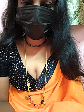 Snapshot of sana-99 chatting on October 26, 1:33 am sana-99 online show from October 26, 1:33 am