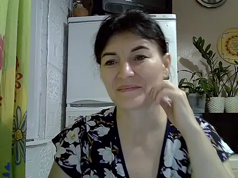 Snapshot of Krystal_82 chatting on October 31, 5:14 pm Krystal 82 online show from October 31, 5:14 pm