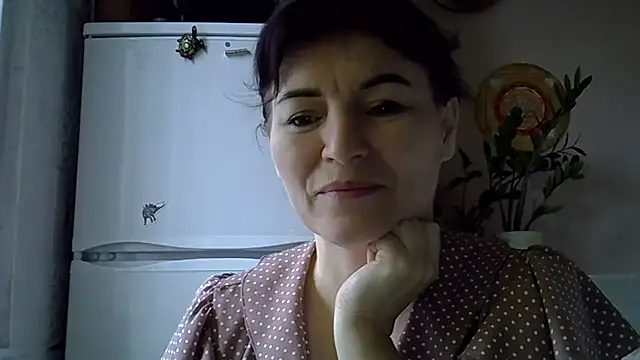 Snapshot of Krystal_82 chatting on November 8, 9:09 am Krystal 82 online show from November 8, 9:09 am