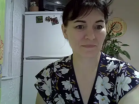 Snapshot of Krystal_82 chatting on November 13, 5:45 pm Krystal 82 online show from November 13, 5:45 pm