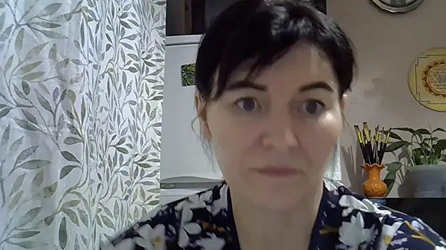 Snapshot of Krystal_82 chatting on December 3, 8:40 pm Krystal 82 online show from December 3, 8:40 pm