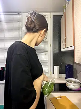 Snapshot of Real_cutie1 chatting on November 27, 8:00 pm Real cutie1 online show from November 27, 8:00 pm