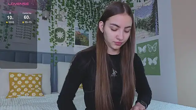 Ashley Pierce online show from October 4, 4:10 am