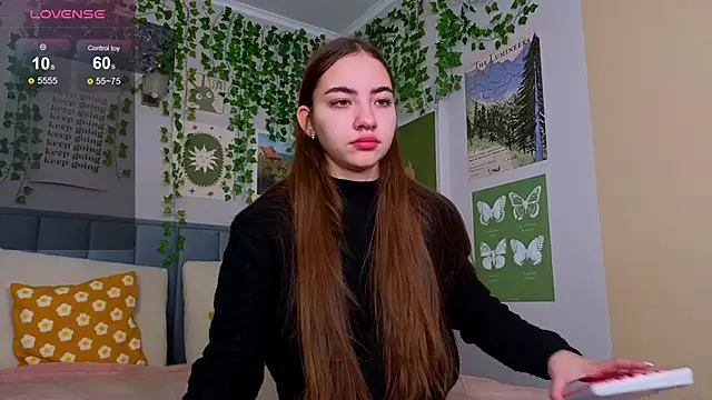 Ashley Pierce online show from October 14, 4:13 am