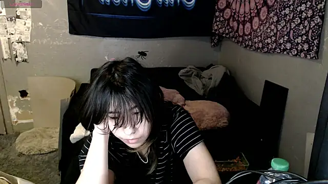 London Ray online show from October 15, 8:47 am