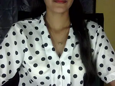 zara Khan0 online show from November 9, 2:37 pm