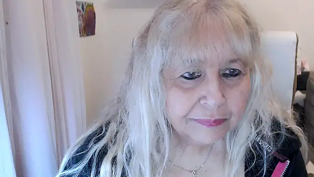 SusiLifeXXX online show from October 6, 6:49 pm