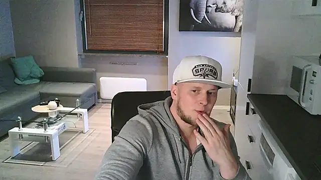 Dartanjanas13 online show from November 13, 7:57 pm