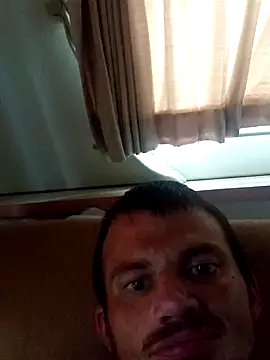 Snapshot of areyouseriousss chatting on September 28, 5:18 pm areyouseriousss online show from September 28, 5:18 pm