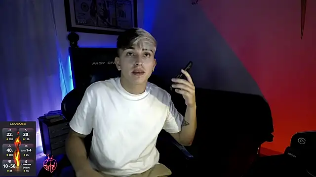 Justin trevor1 online show from April 22, 2:14 am