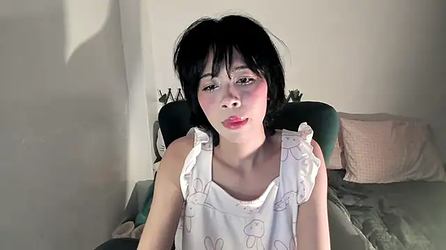 Snapshot of dolliette24 chatting on October 9, 2:31 am dolliette24 online show from October 9, 2:31 am