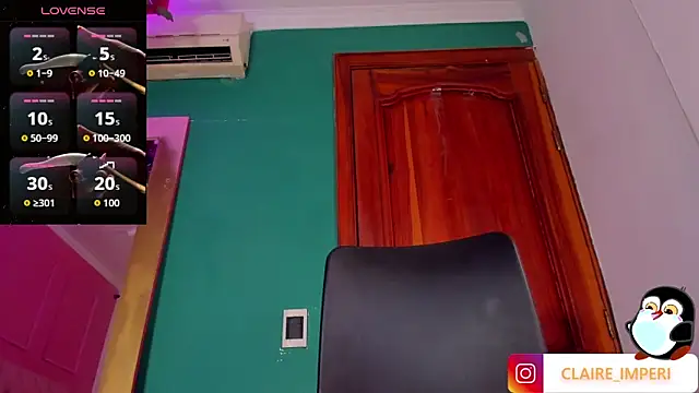 Snapshot of CLAIRE_EMPIRE chatting on November 5, 8:03 am CLAIRE EMPIRE online show from November 5, 8:03 am