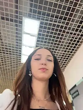 DollyTall online show from April 9, 6:13 am