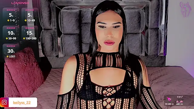 Snapshot of Keilyss_ chatting on October 14, 6:03 am Keilyss online show from October 14, 6:03 am