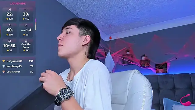 Snapshot of Ares_di_martin chatting on October 22, 3:40 am Ares di martin online show from October 22, 3:40 am