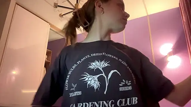 LinaMoonBlessed online show from March 22, 11:46 am