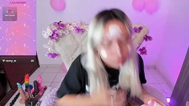 Nataliahenao69 online show from October 20, 1:22 pm