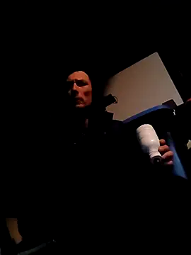 Snapshot of Wilsonn86 chatting on November 15, 7:05 am Wilsonn86 online show from November 15, 7:05 am