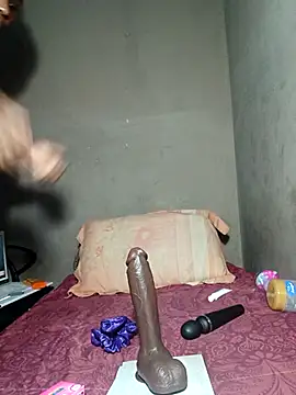 Snapshot of khetyvile chatting on November 17, 8:14 pm khetyvile online show from November 17, 8:14 pm