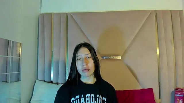 Snapshot of venusmorgan chatting on September 16, 3:46 pm venusmorgan online show from September 16, 3:46 pm