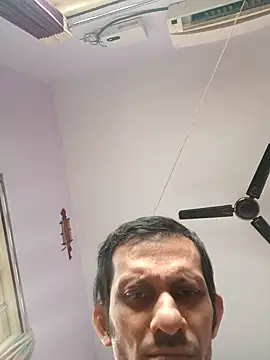 Snapshot of monster-dickk chatting on October 27, 3:43 am monster-dickk online show from October 27, 3:43 am