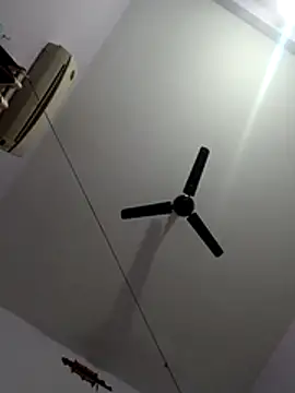 Snapshot of monster-dickk chatting on December 2, 3:18 pm monster-dickk online show from December 2, 3:18 pm