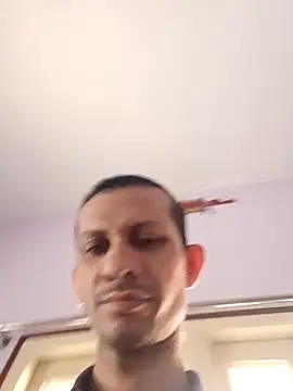 Snapshot of monster-dickk chatting on December 15, 6:06 am monster-dickk online show from December 15, 6:06 am