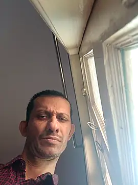 Snapshot of monster-dickk chatting on December 16, 5:12 am monster-dickk online show from December 16, 5:12 am