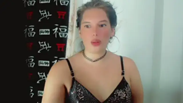 samanthaa hot  online show from April 15, 3:02 am