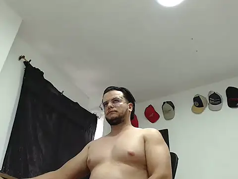 cloudsxxx online show from February 10, 8:24 pm