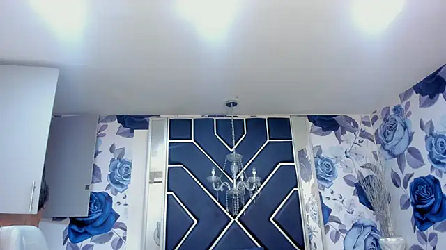 Snapshot of LatinaHoleQueen chatting on November 13, 3:22 pm LatinaHoleQueen online show from November 13, 3:22 pm