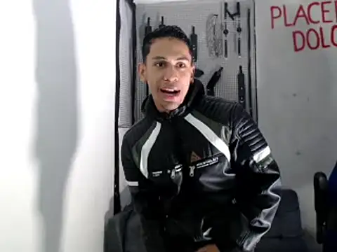 Snapshot of dylan_apol0 chatting on September 15, 3:39 am dylan apol0 online show from September 15, 3:39 am