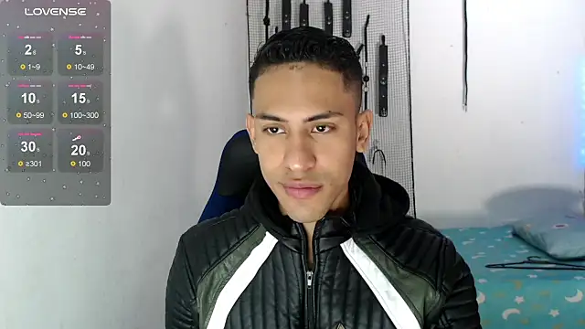 Snapshot of dylan_apol0 chatting on September 26, 3:10 am dylan apol0 online show from September 26, 3:10 am