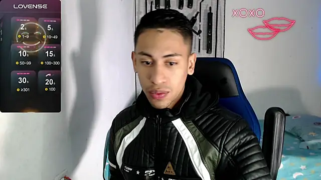 Snapshot of dylan_apol0 chatting on October 15, 3:28 am dylan apol0 online show from October 15, 3:28 am