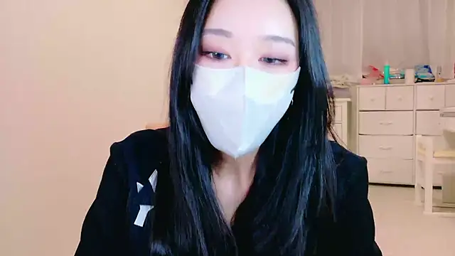 Snapshot of ramuchan_desu chatting on November 1, 1:29 am ramuchan desu online show from November 1, 1:29 am