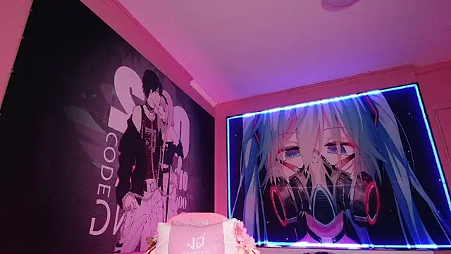 MilkMeSoftly online show from September 26, 8:40 am