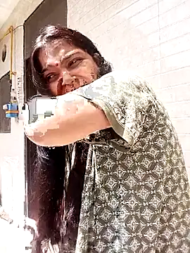 Snapshot of Trisha_71 chatting on September 12, 7:30 am Trisha 71 online show from September 12, 7:30 am