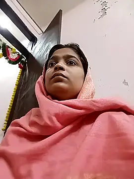 Snapshot of Trisha_71 chatting on November 26, 2:01 am Trisha 71 online show from November 26, 2:01 am